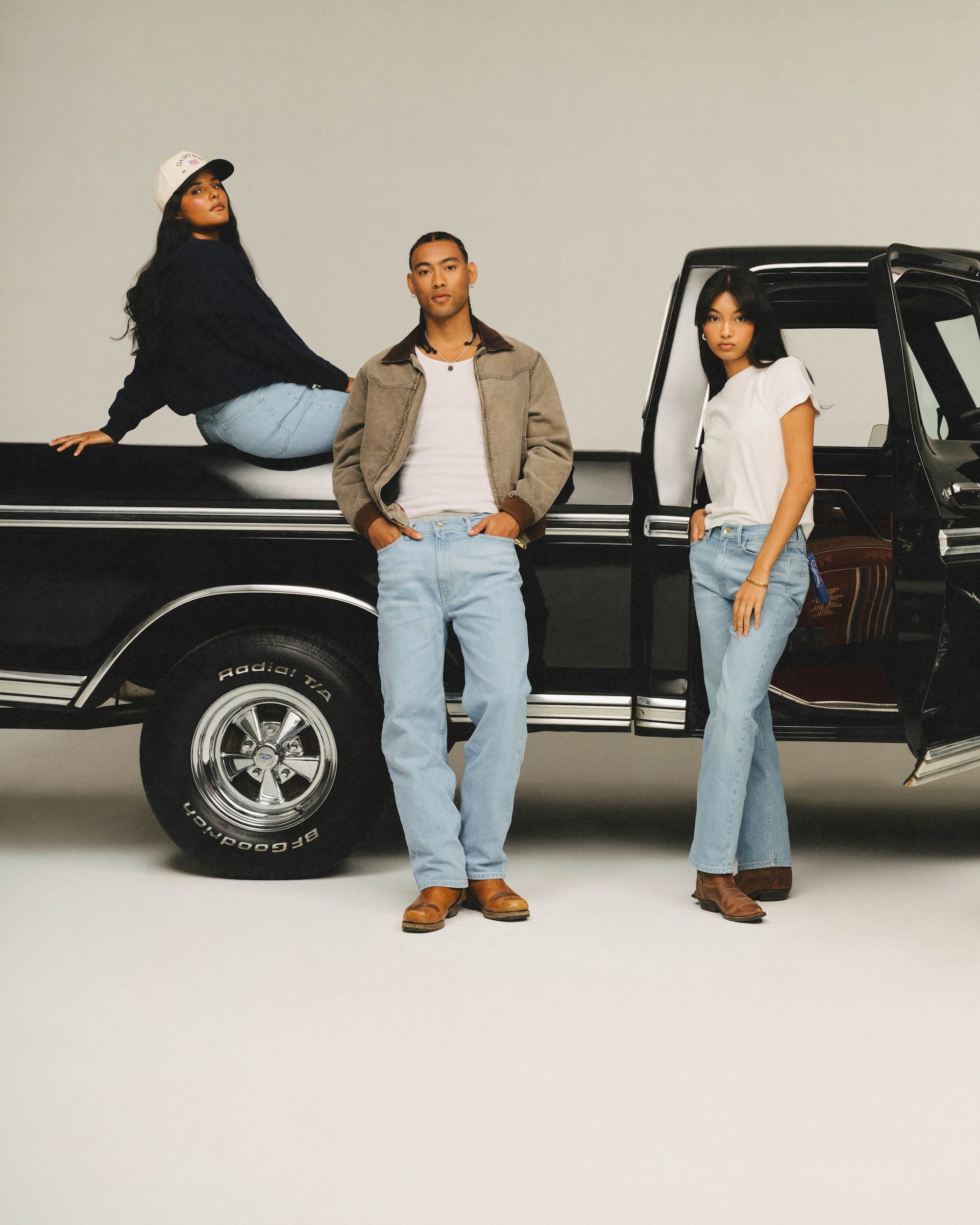 Relaxed Straight Leg Denim - Light Wash