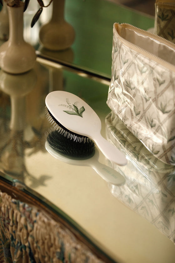 Forever Hairbrush - White