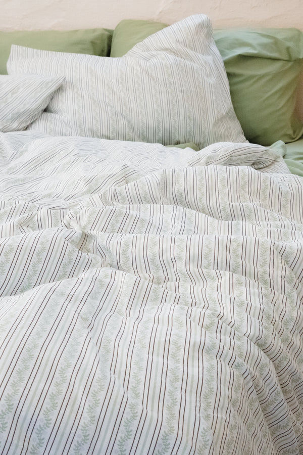 The Greenhouse Stripe Bedding Kit