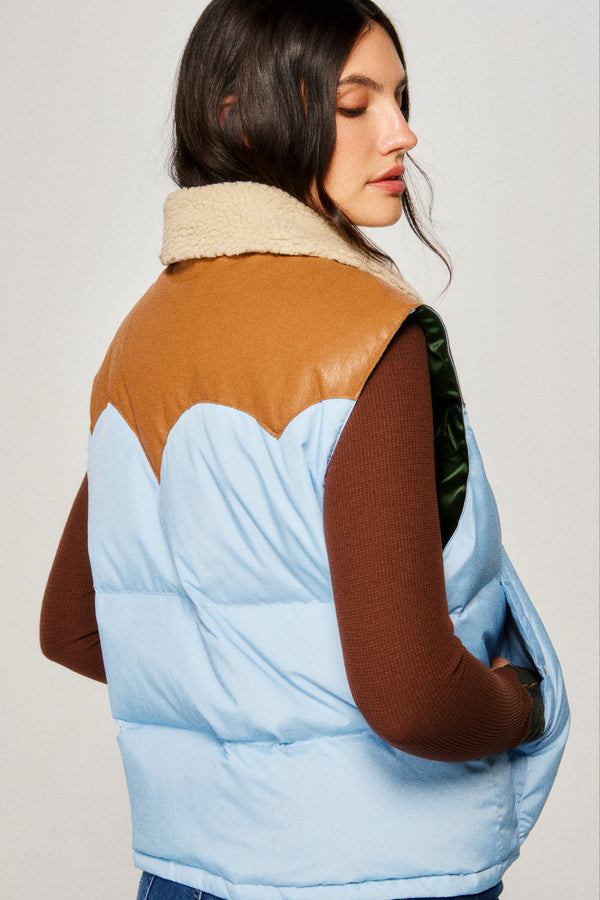 Mountain Puffer Vest - Sky Blue