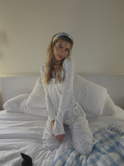 Pajama Top in Snow Bunny