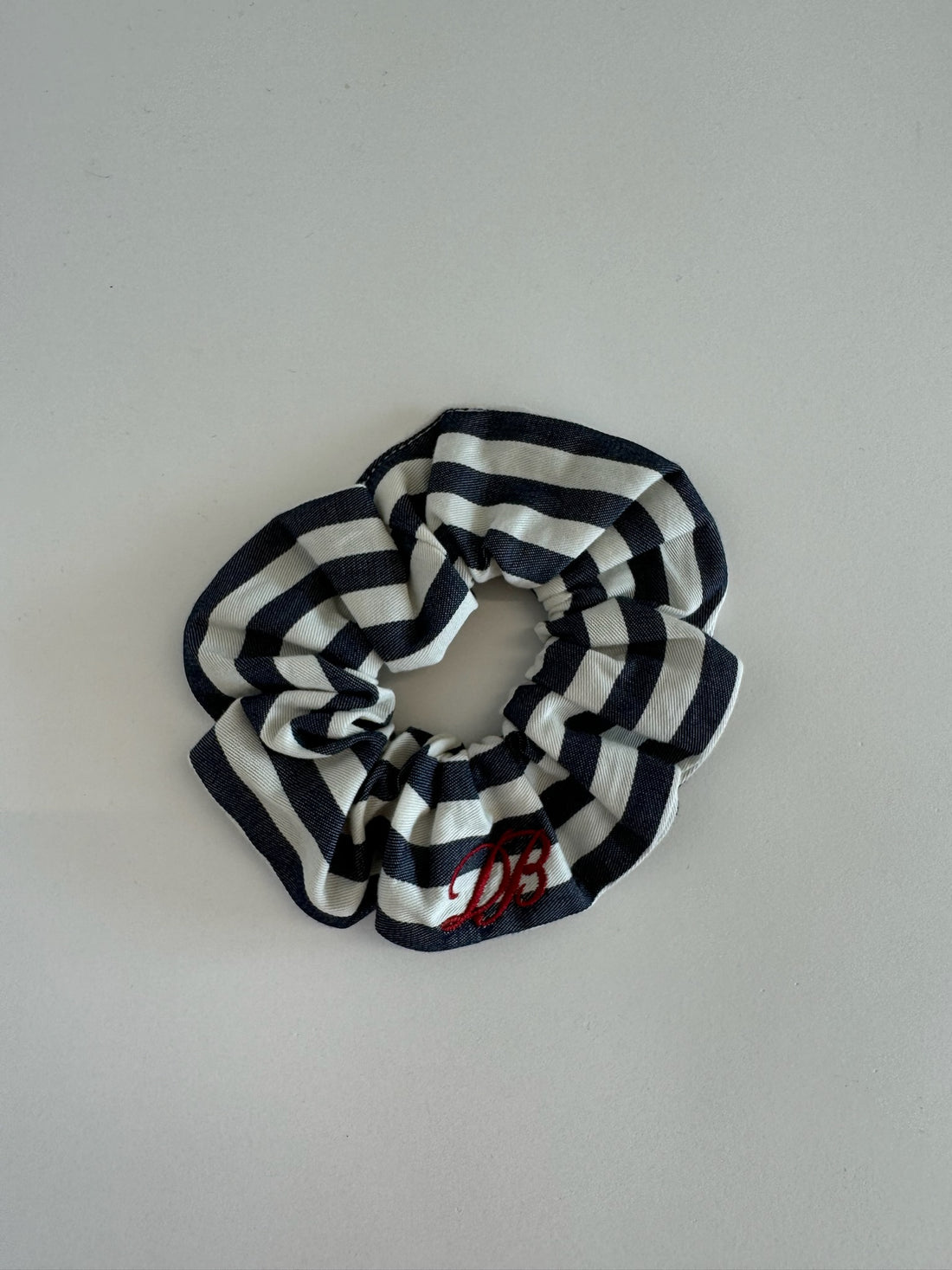 Everyday Scrunchie - Navy Candy Stripe