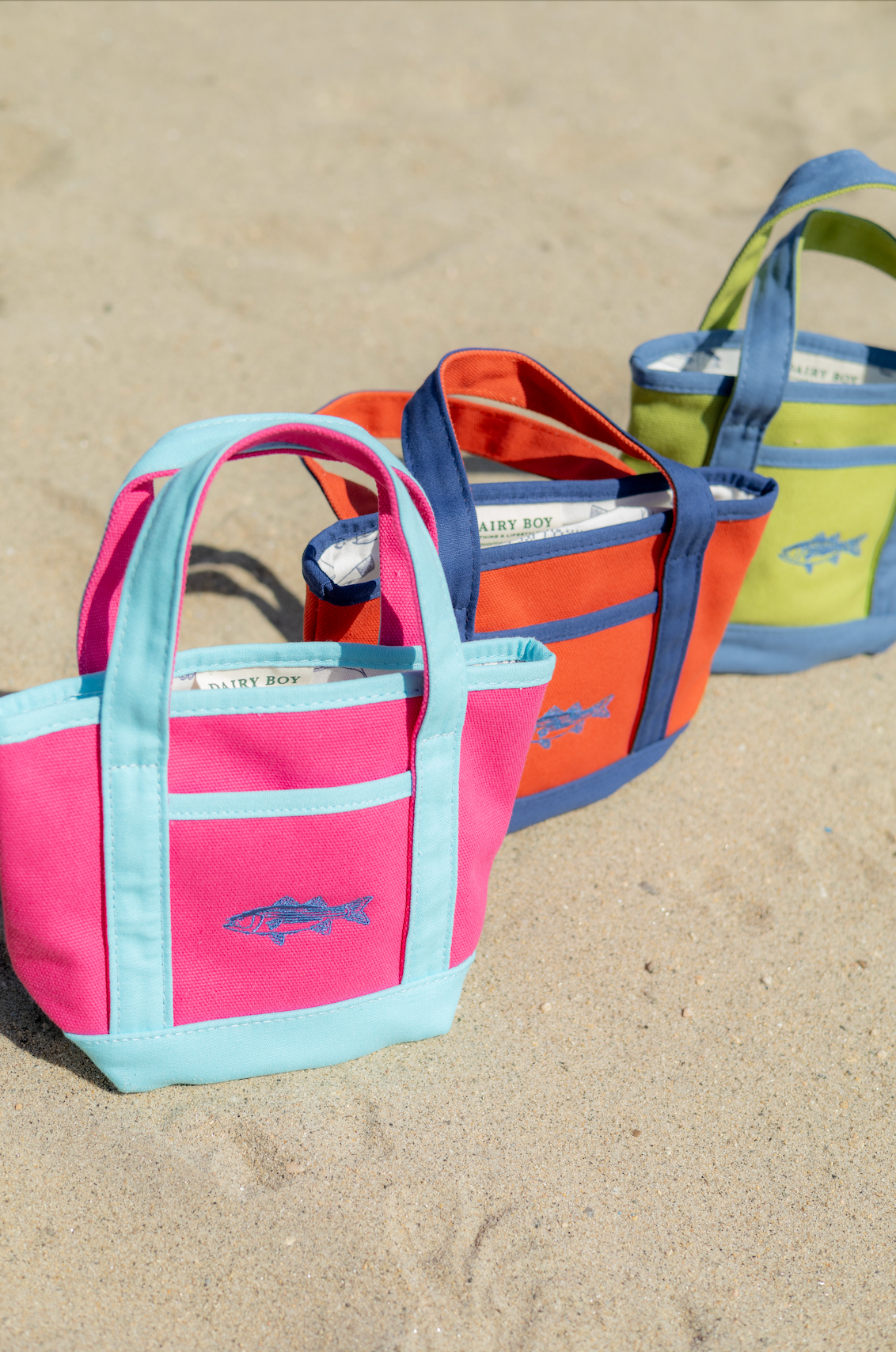 The Essentials Tote - Raspberry